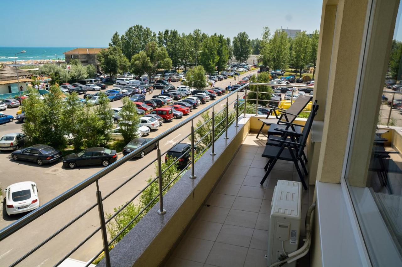 Oceana Summerland Apartment Mamaia Buitenkant foto