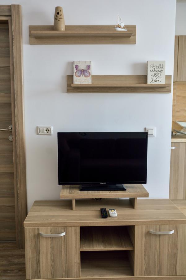 Oceana Summerland Apartment Mamaia Buitenkant foto